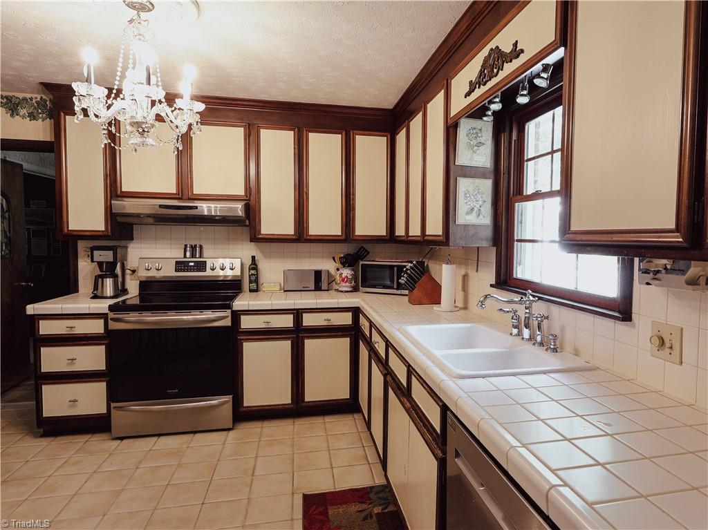 5620 Clinedale Court Property Photo 4