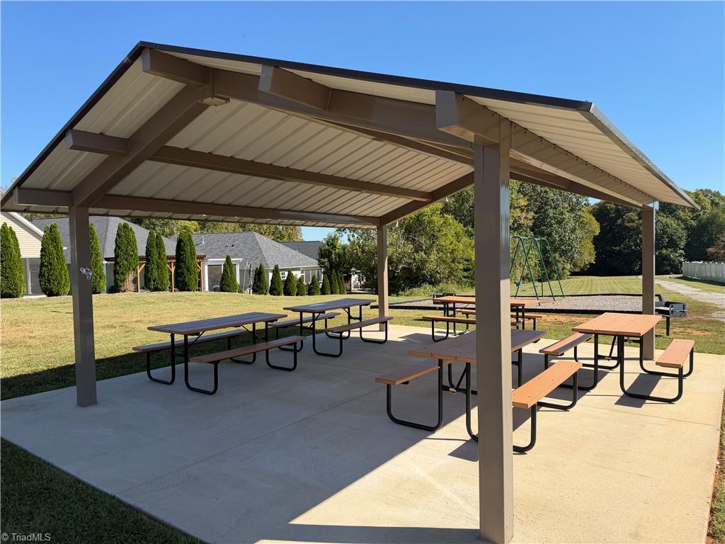 4225 Limestone Court Property Photo 14