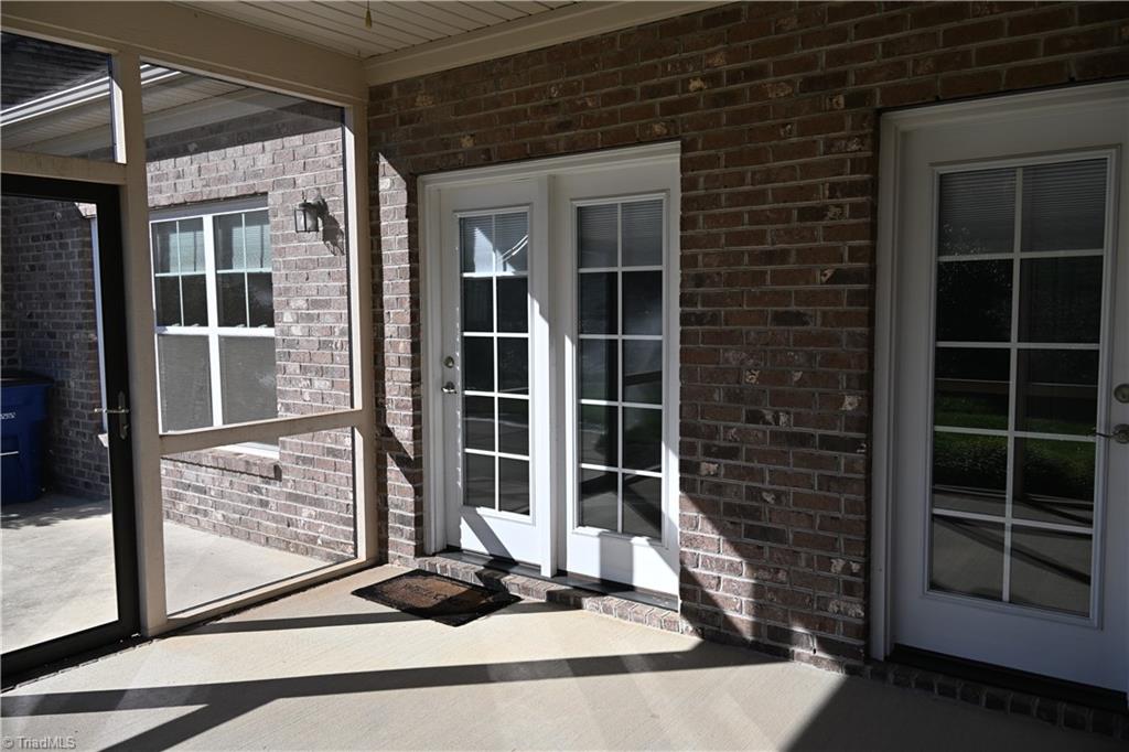 5435 Fern Bank Circle Property Photo 10