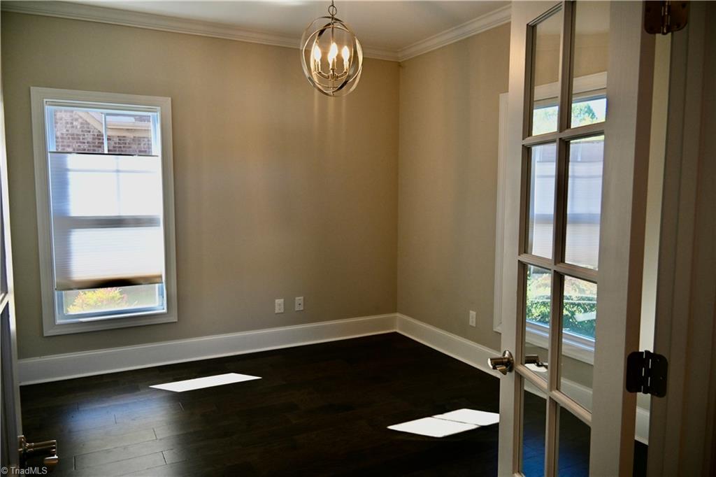 5435 Fern Bank Circle Property Photo 13