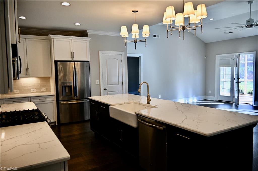 5435 Fern Bank Circle Property Photo 15