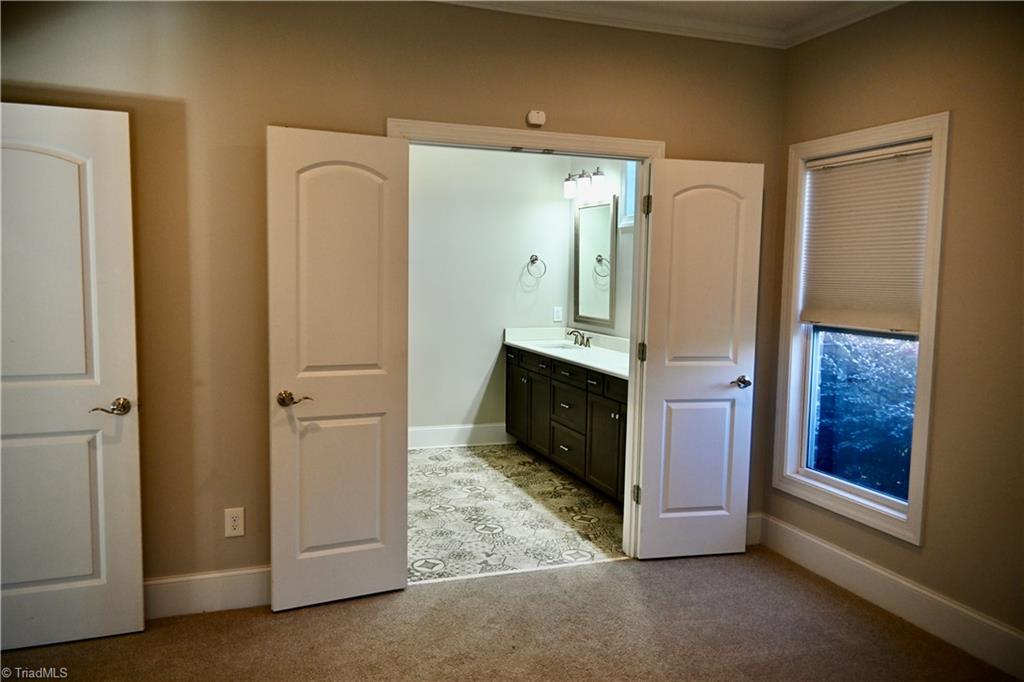 5435 Fern Bank Circle Property Photo 21