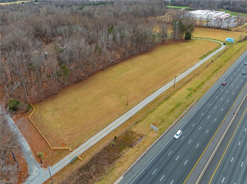 7340 Old Country Lane Property Photo 4