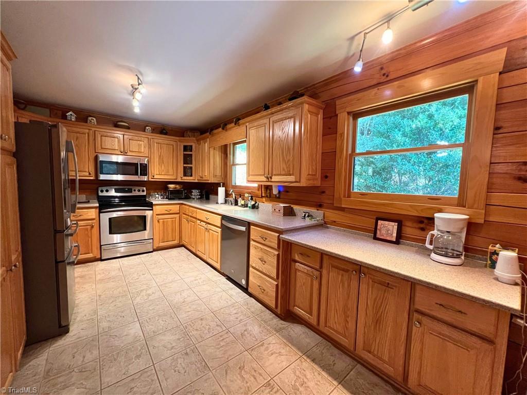 190 Molly Drive Property Photo 13