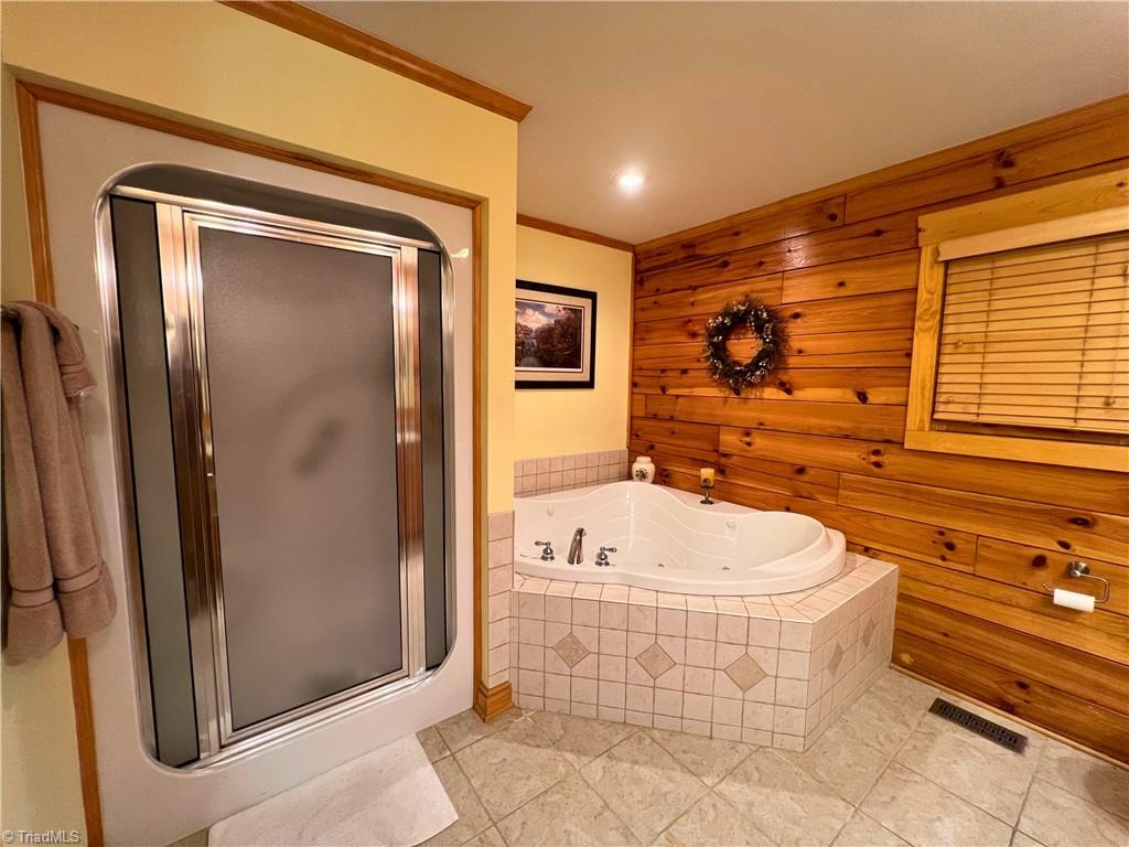 190 Molly Drive Property Photo 16