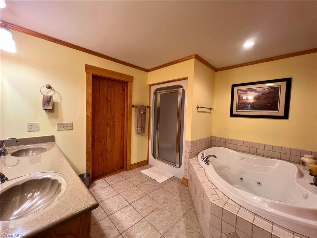190 Molly Drive Property Photo 17
