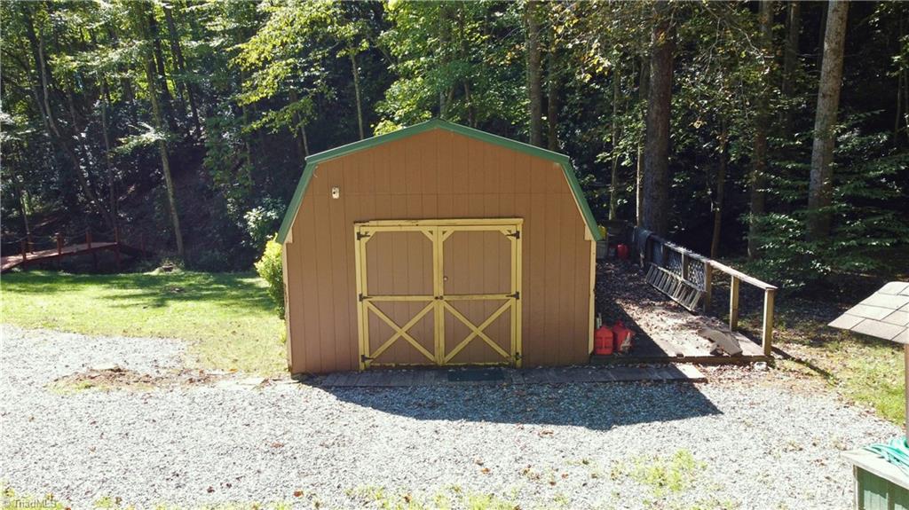 190 Molly Drive Property Photo 35