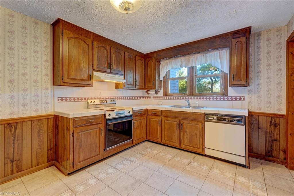 168 Atwater Street Property Photo 14