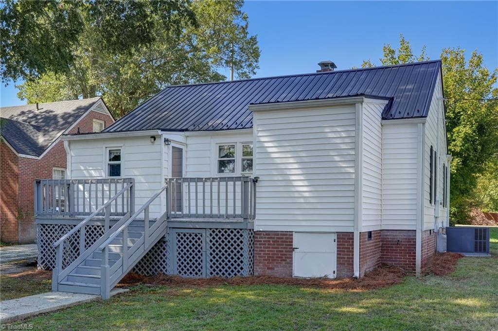 168 Atwater Street Property Photo 40