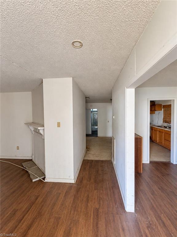 2811 Camborne Street Property Photo 2