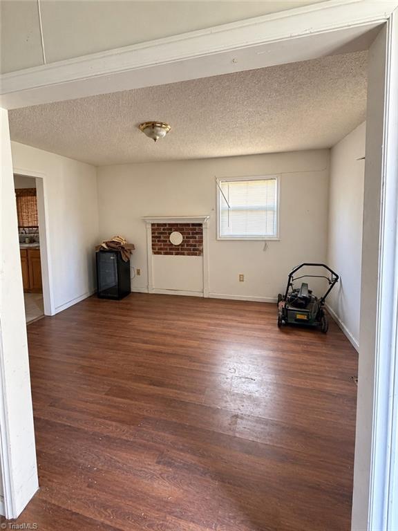 2811 Camborne Street Property Photo 3