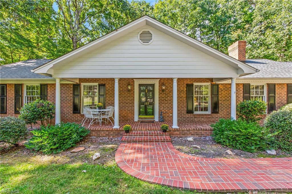 182 Ridgewood Drive Property Photo 4
