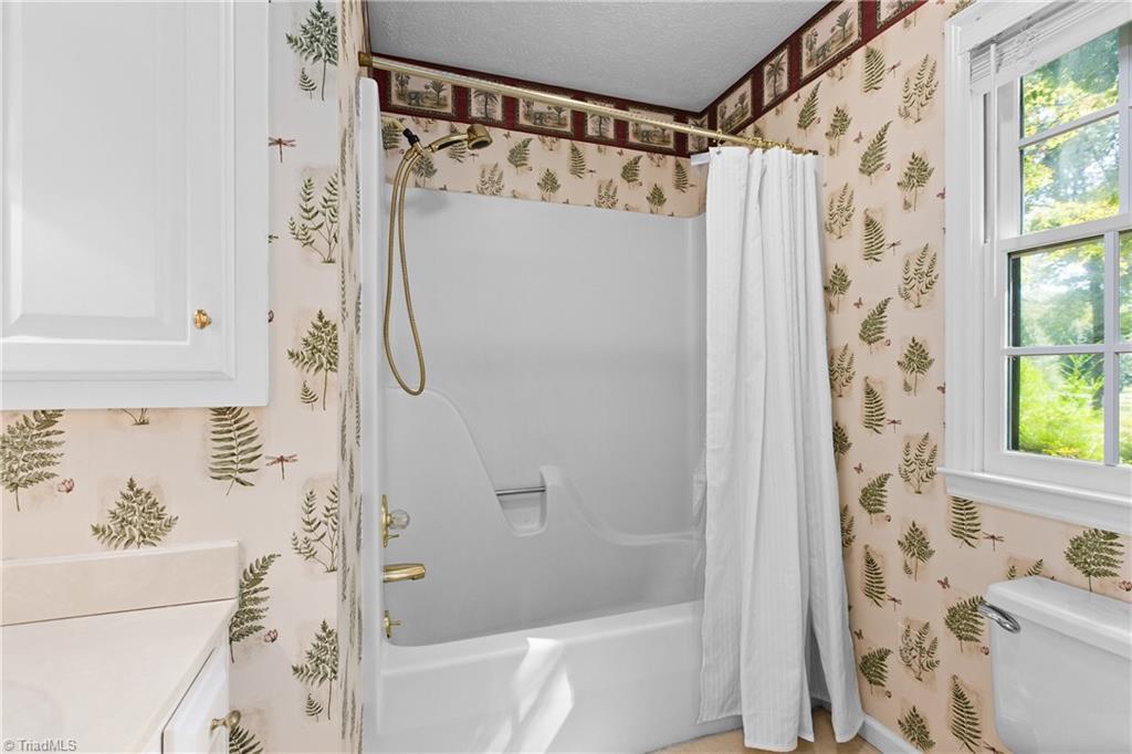 182 Ridgewood Drive Property Photo 28