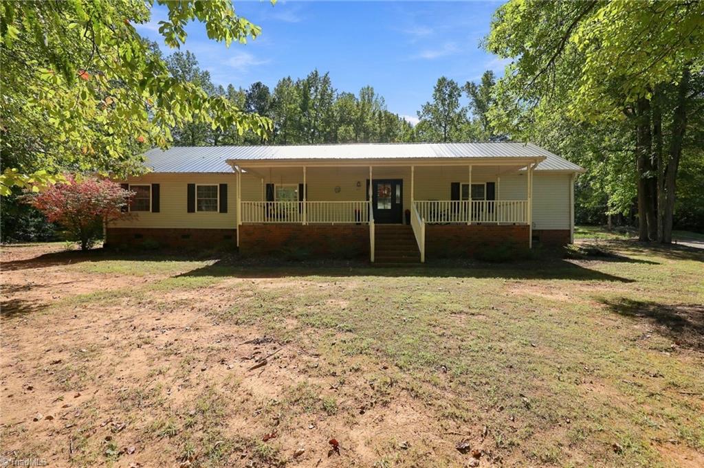 499 Sandy Creek Lane Property Photo 3