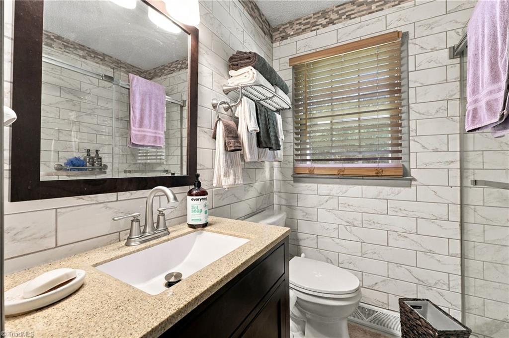 625 Holly Street Property Photo 13