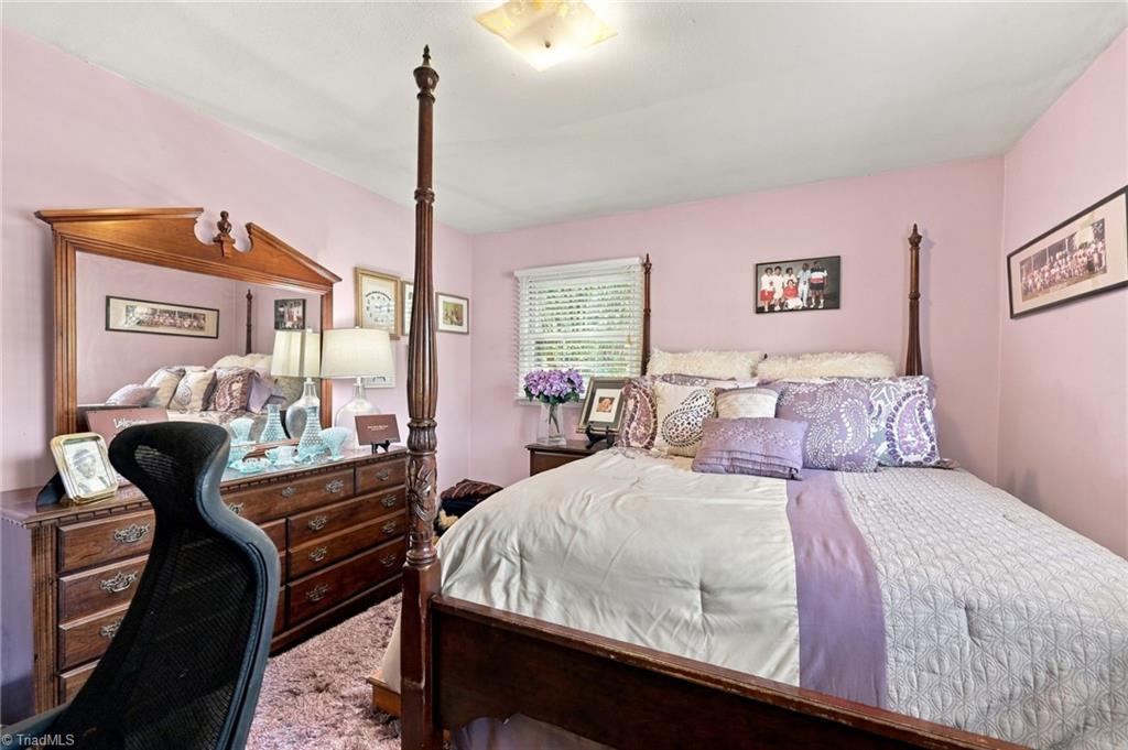 625 Holly Street Property Photo 16