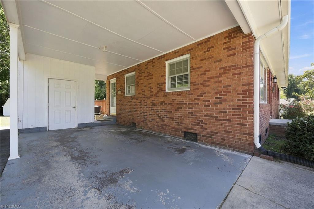 625 Holly Street Property Photo 18
