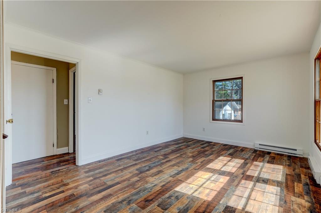 1025 Harris Street Property Photo 4
