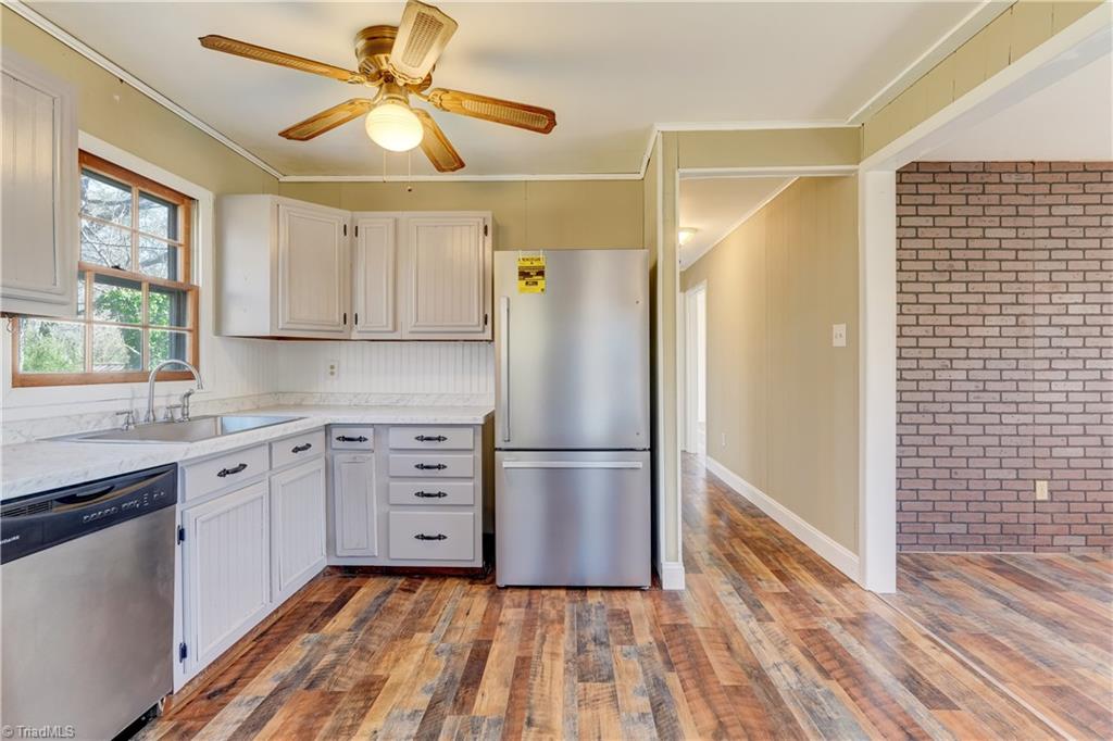 1025 Harris Street Property Photo 12