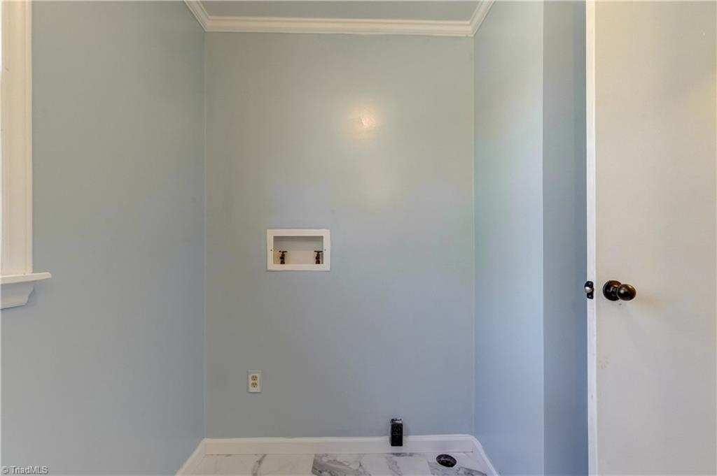 1025 Harris Street Property Photo 17