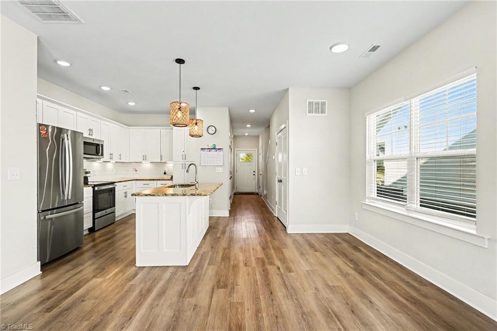 4925 Cannon Crossing Circle Property Photo 11