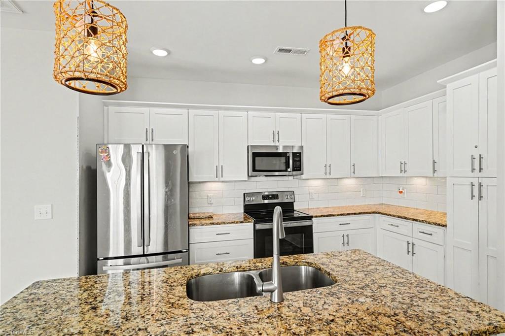 4925 Cannon Crossing Circle Property Photo 12
