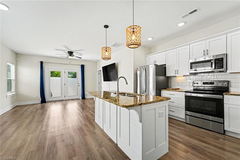 4925 Cannon Crossing Circle Property Photo 13