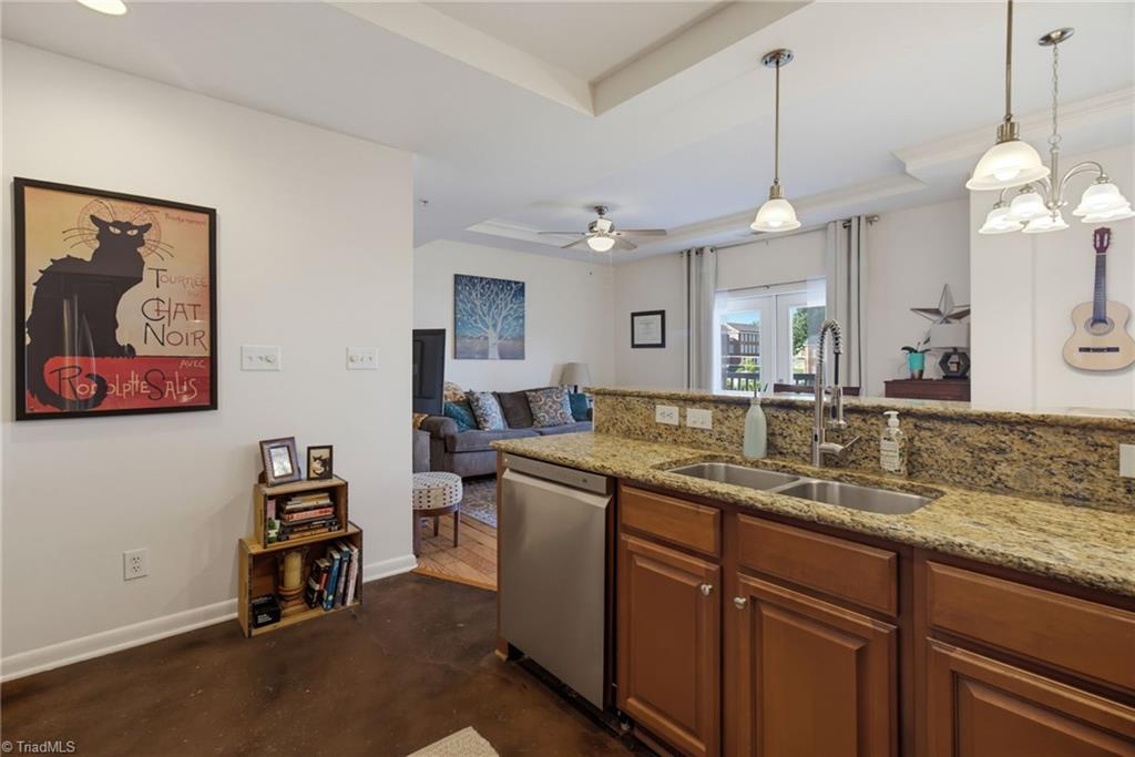 605 Market Street # 208 Property Photo 17