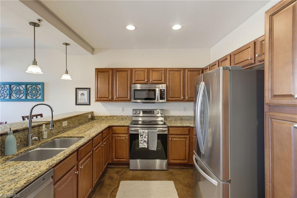 605 Market Street # 208 Property Photo 19