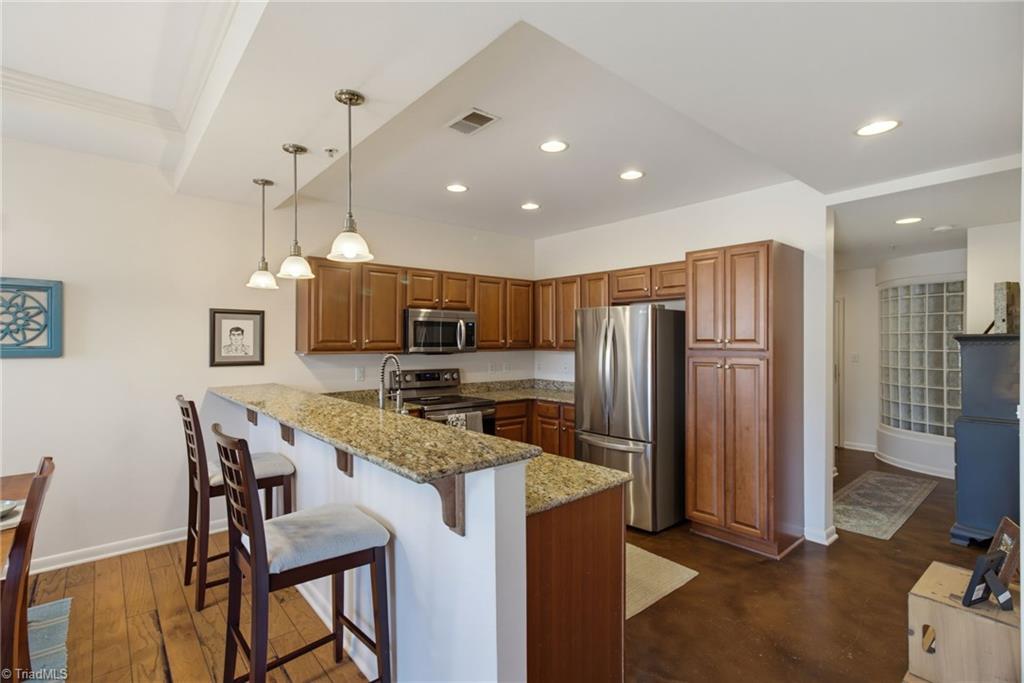 605 Market Street # 208 Property Photo 20