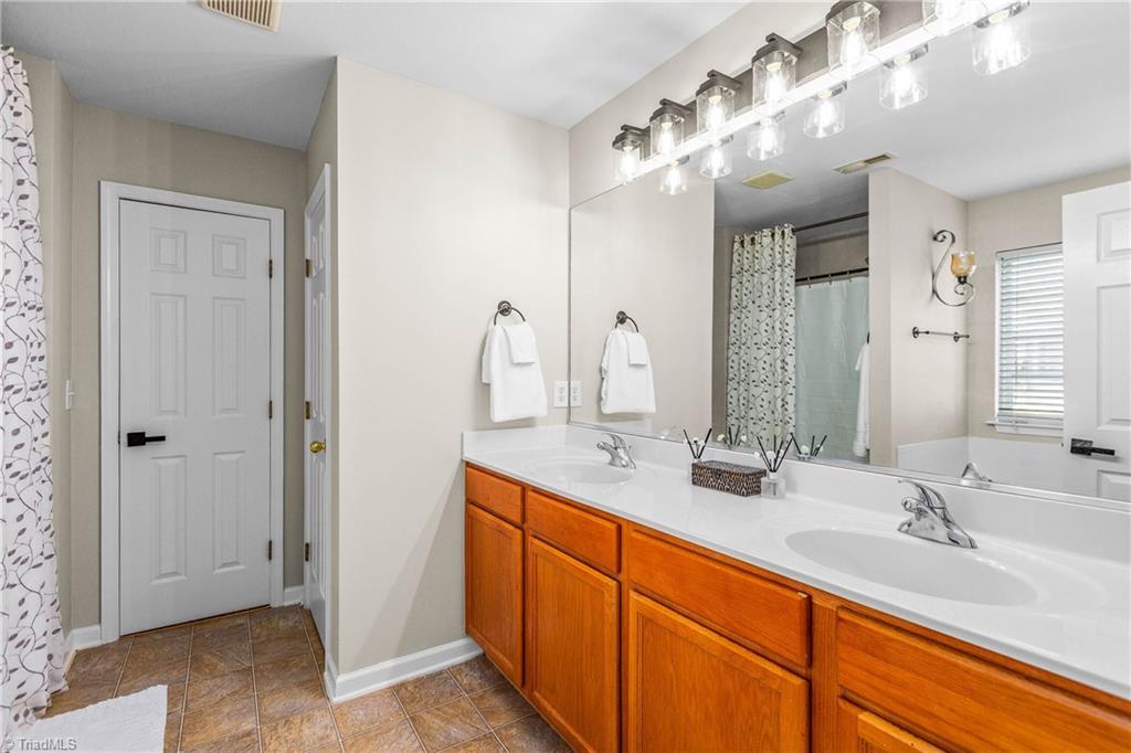 4107 Laurel Creek Drive Property Photo 11