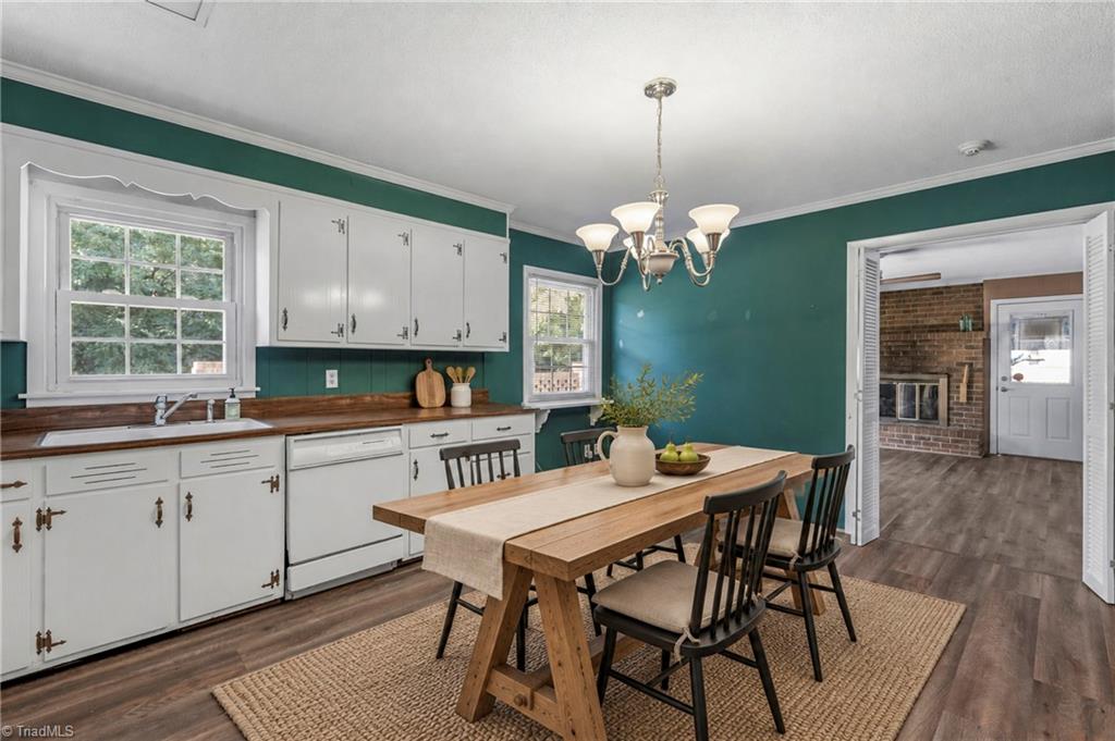 3176 Garden Road Property Photo 11