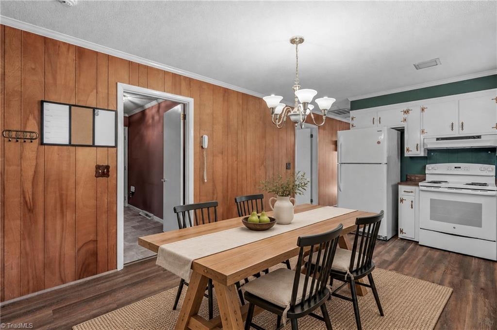 3176 Garden Road Property Photo 12