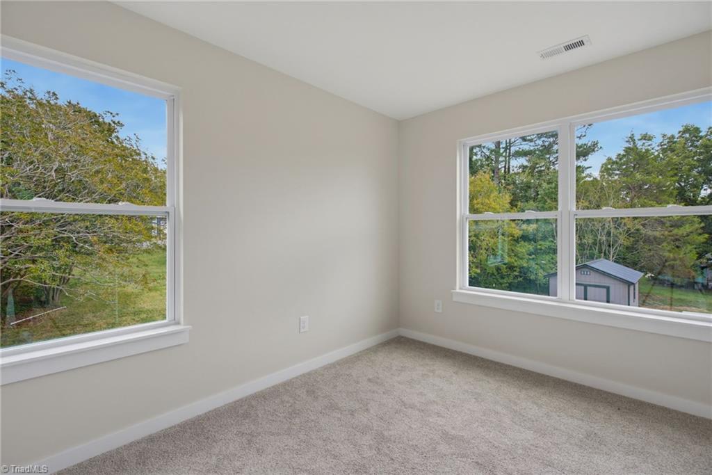207 E Parker Street Property Photo 14