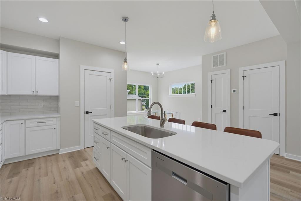 207 E Parker Street Property Photo 18