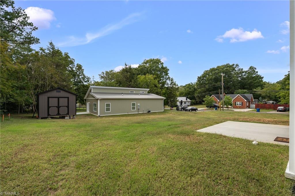 207 E Parker Street Property Photo 30