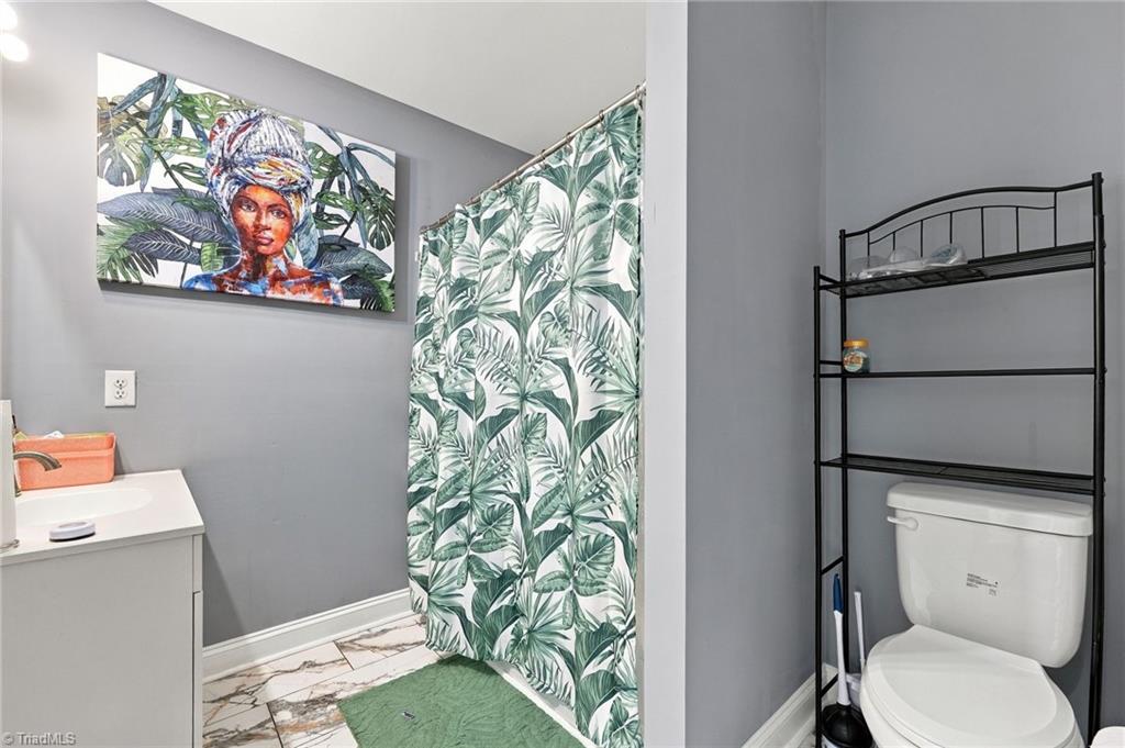 429 Monroe Street Property Photo 11
