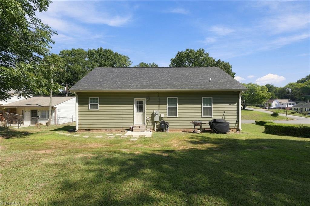 429 Monroe Street Property Photo 12