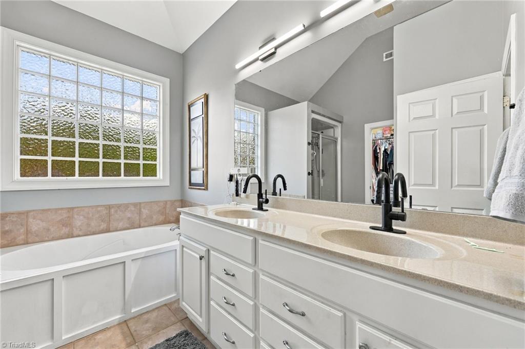 2929 Durham Street Property Photo 18