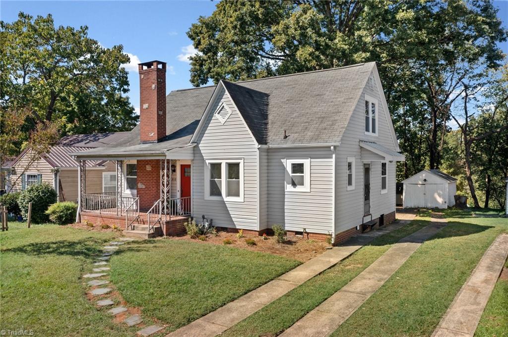 812 Holland Street Property Photo 2