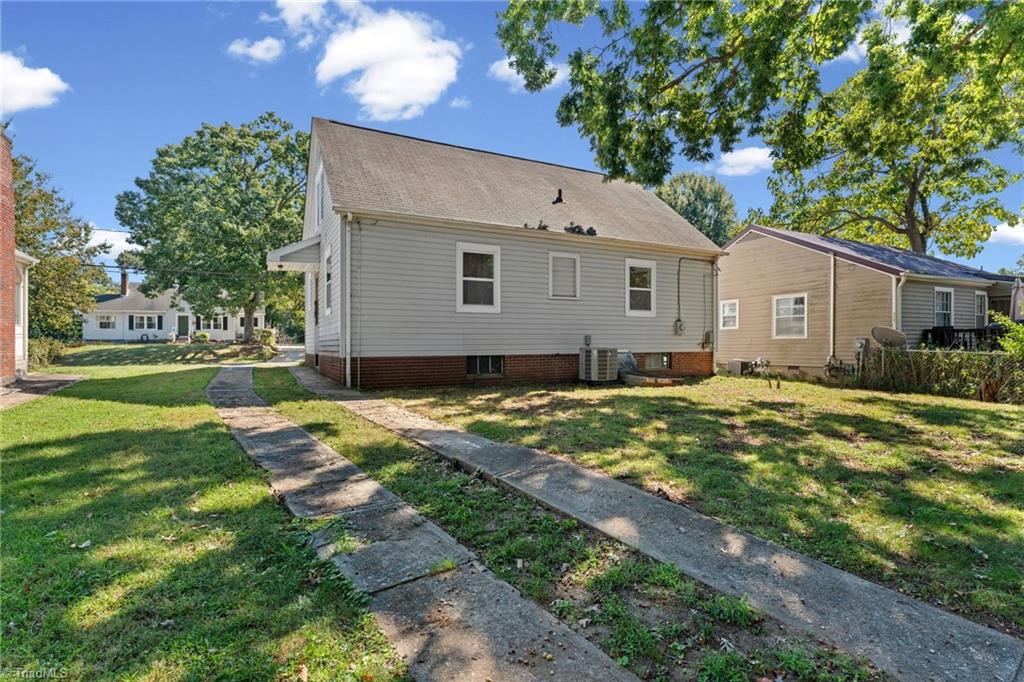 812 Holland Street Property Photo 4