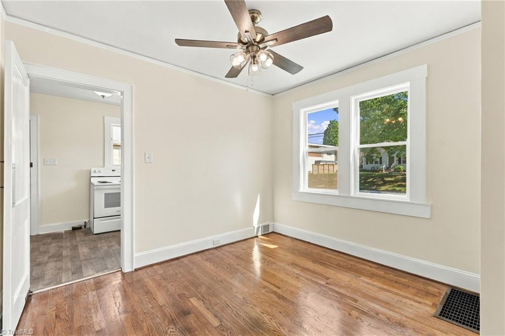 812 Holland Street Property Photo 14