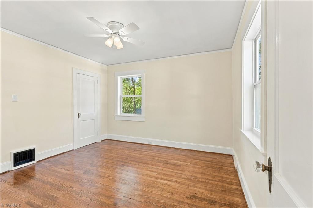 812 Holland Street Property Photo 17