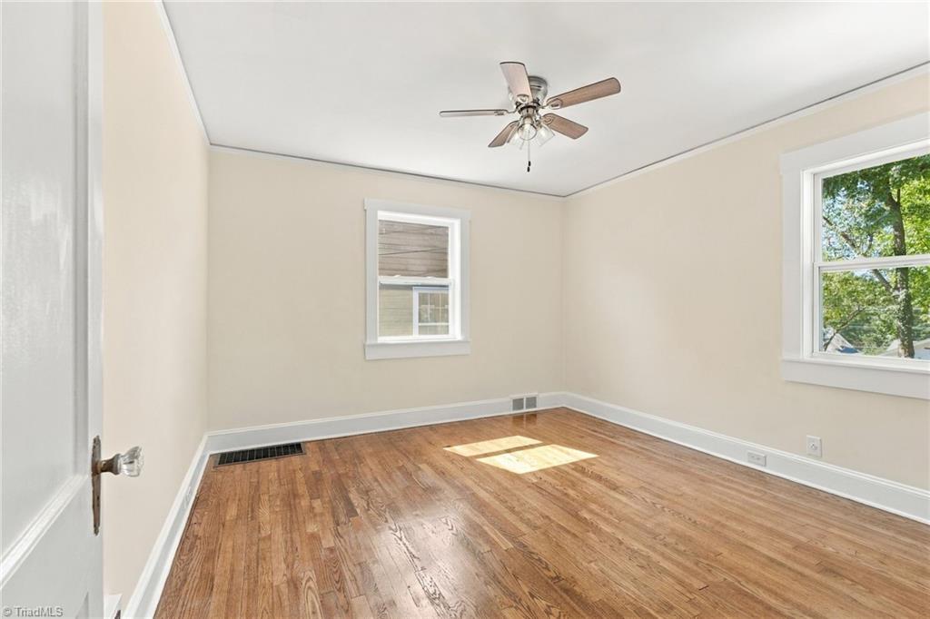 812 Holland Street Property Photo 20