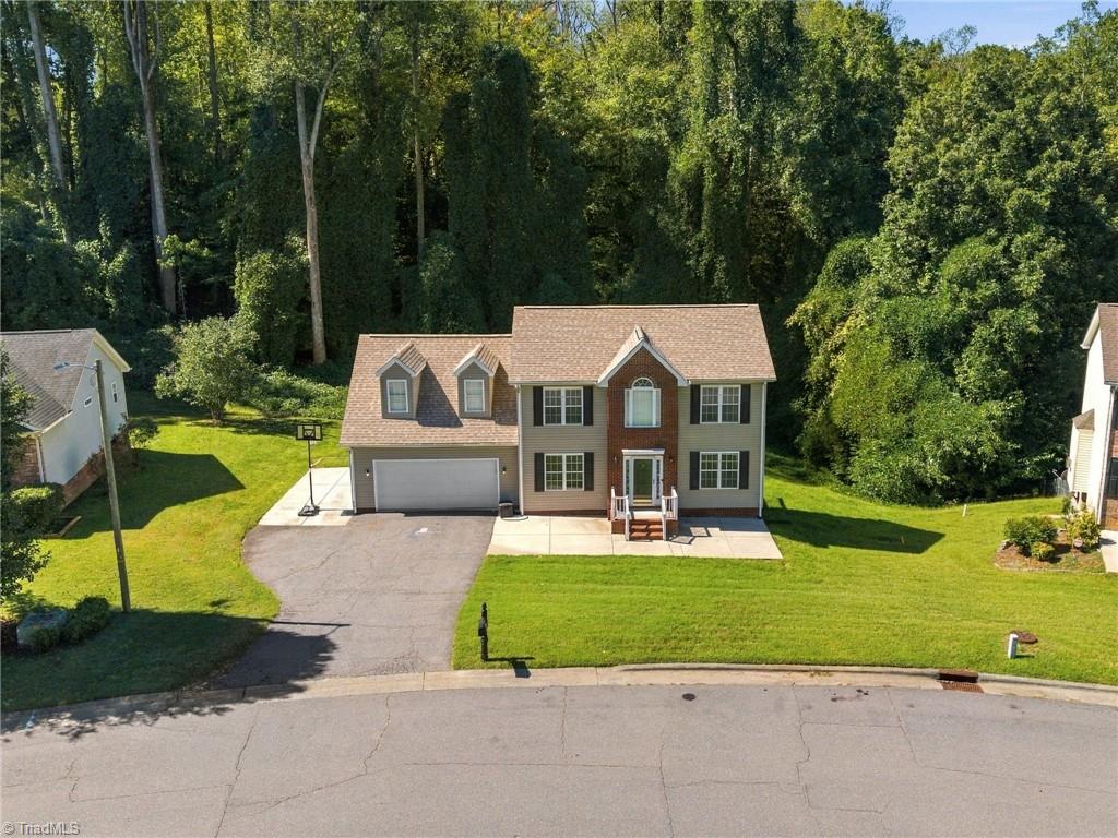 1105 Fox Hunt Lane Property Photo 3