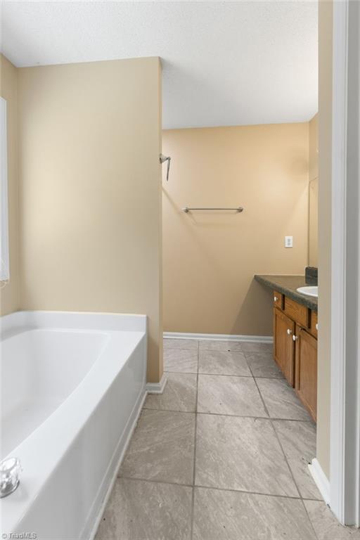 1105 Fox Hunt Lane Property Photo 16