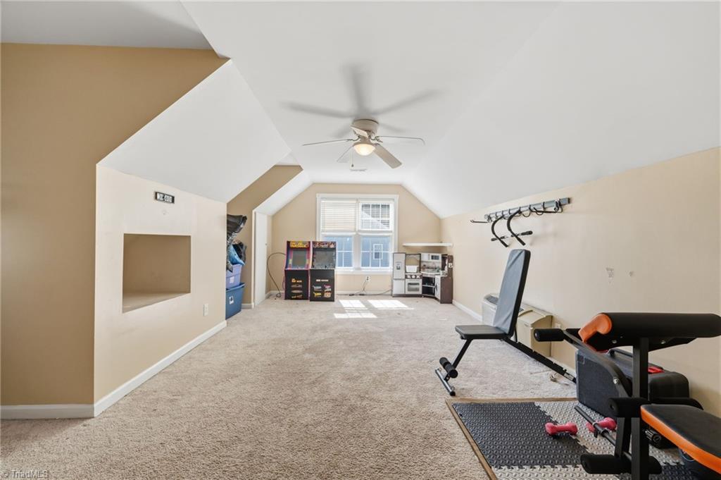 1105 Fox Hunt Lane Property Photo 20