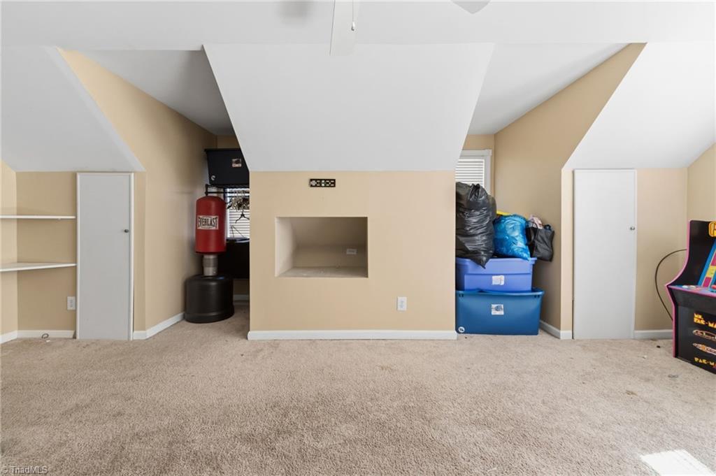 1105 Fox Hunt Lane Property Photo 21