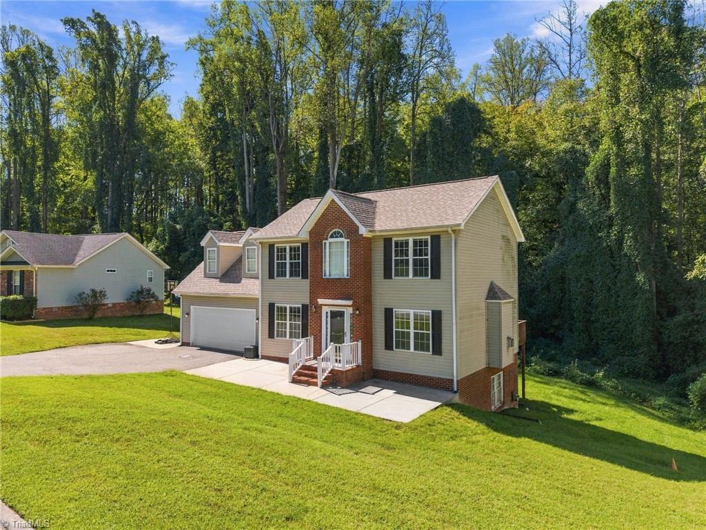 1105 Fox Hunt Lane Property Photo 29