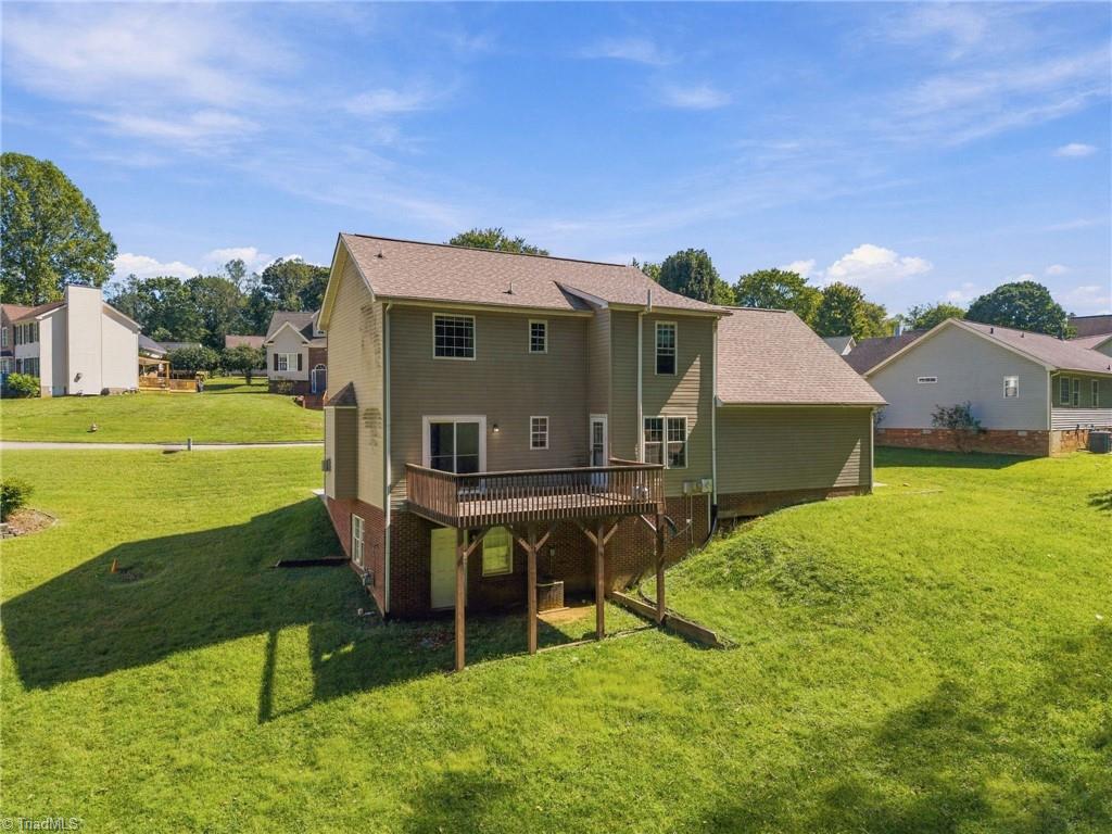 1105 Fox Hunt Lane Property Photo 30